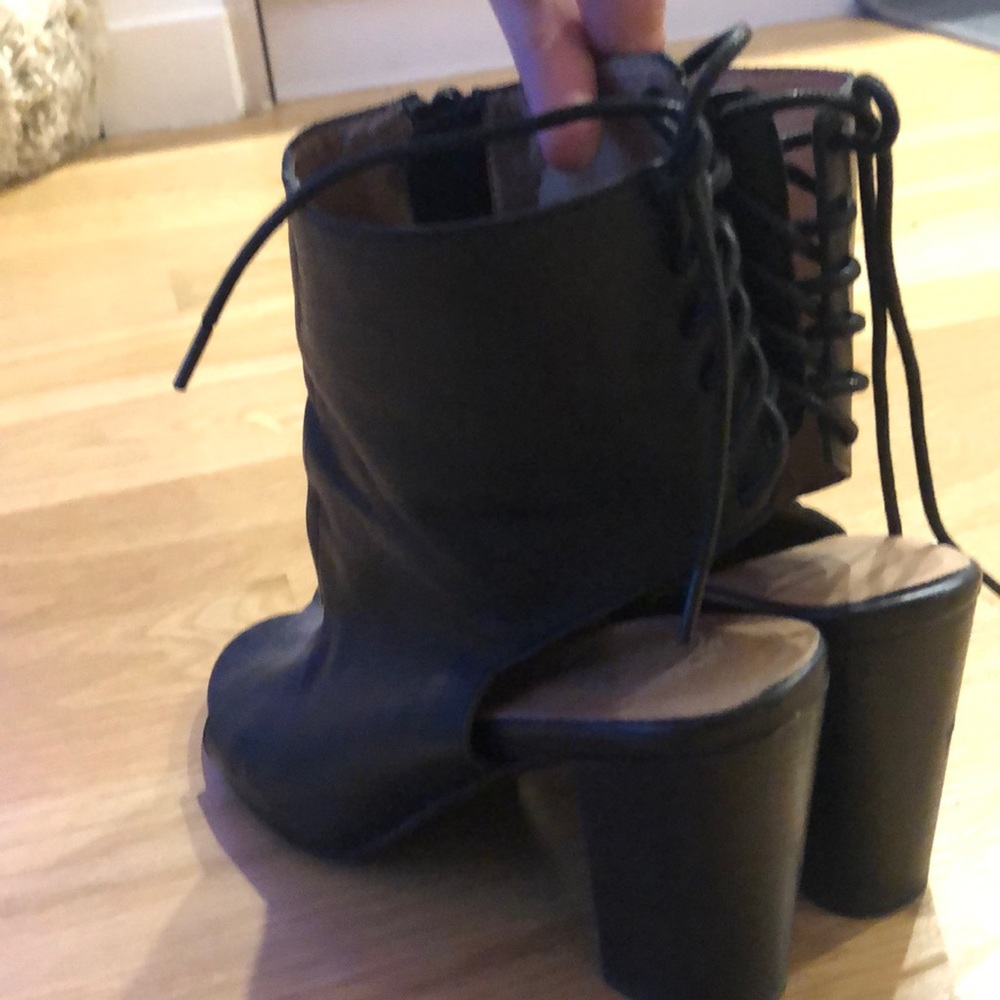 Jeffrey Campbell leather open toe lace up heel - Picture 3 of 7